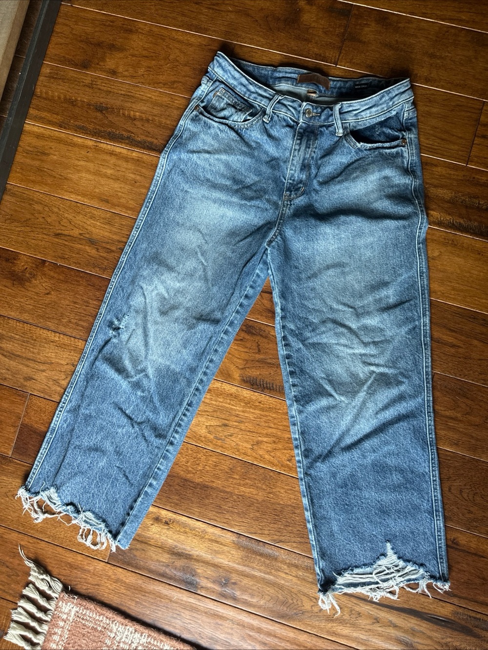 Judy Blue Wide Crop Jeans 11/30 Raw Hem Stretch High Rise Denim